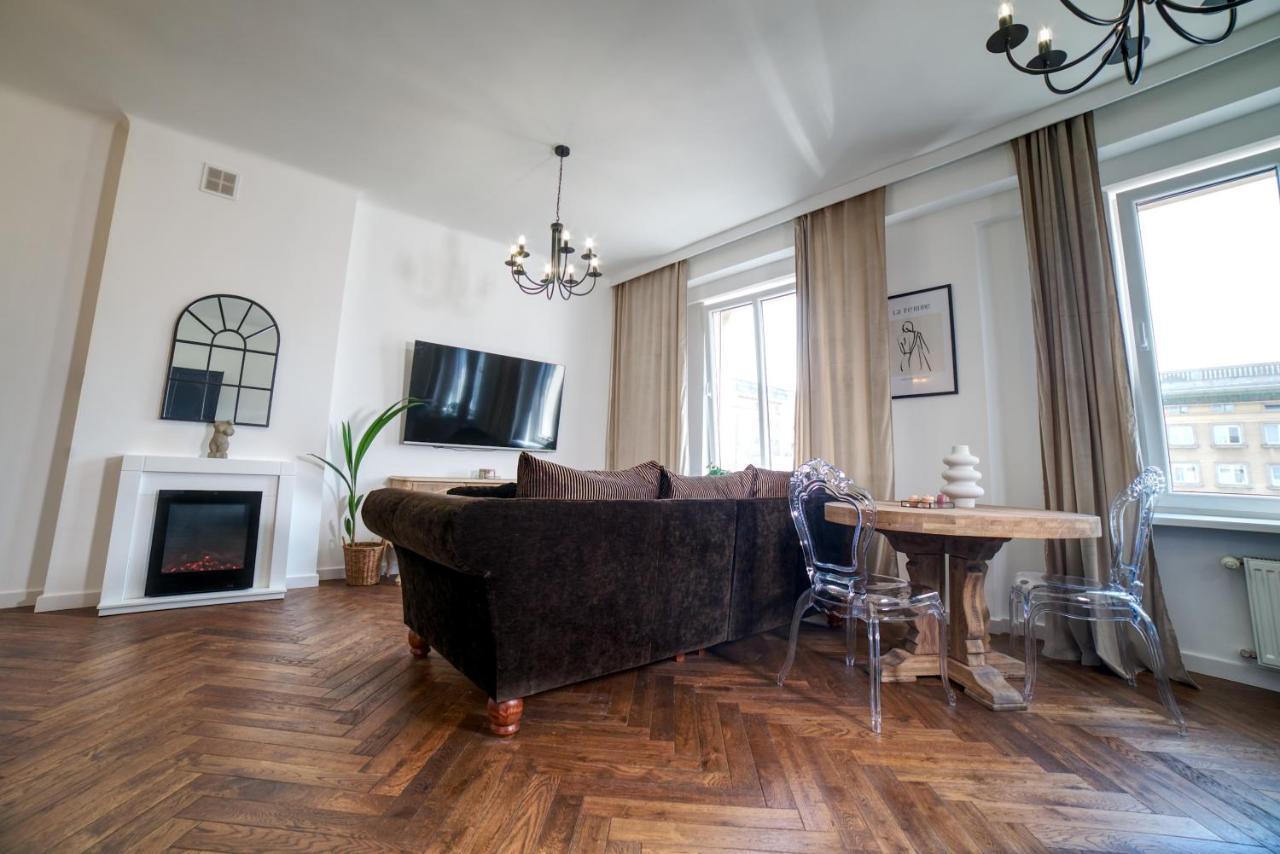 Marszalkowska Move In Premium No 1 Warschau